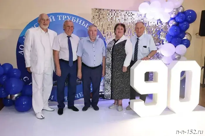 Люлин поздравил коллектив АО "Борский трубный завод" с 90-летием.