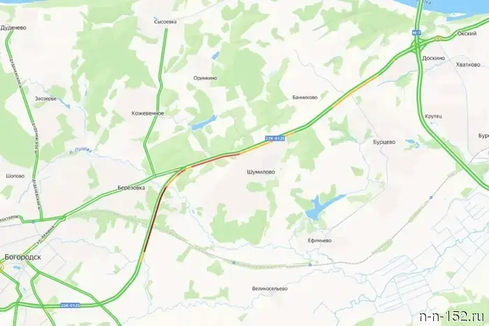 The cottage season is open: a huge traffic jam has formed near Nizhny Novgorod.