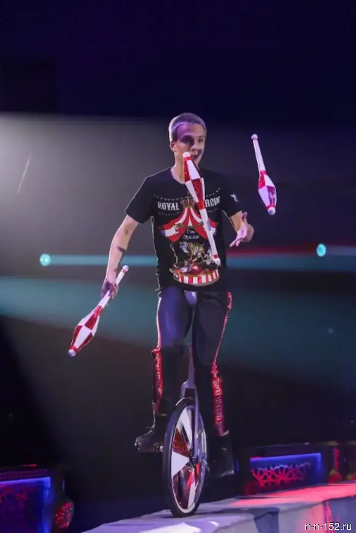 Жителям Нижнего Новгорода продемонстрировали за кулисами циркового спектакля "Песчаная сказка".