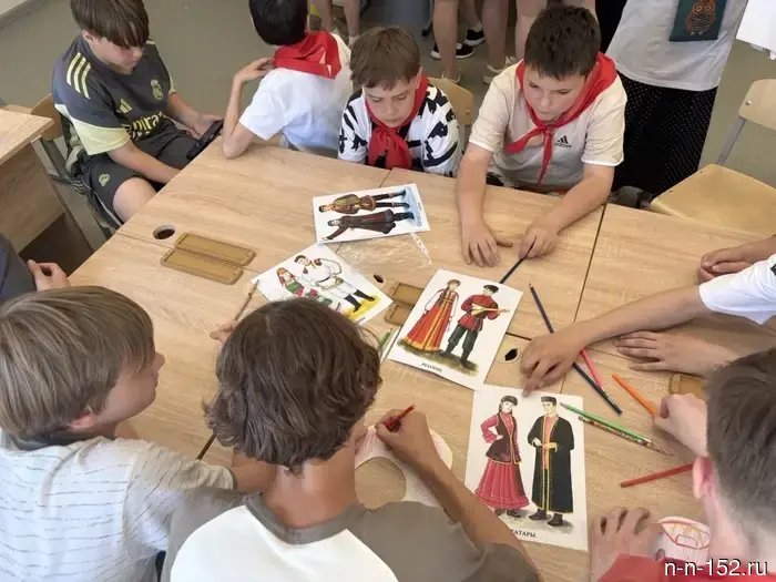 Nizhny Novgorod schoolchildren participate in the game "Uniting Peoples."