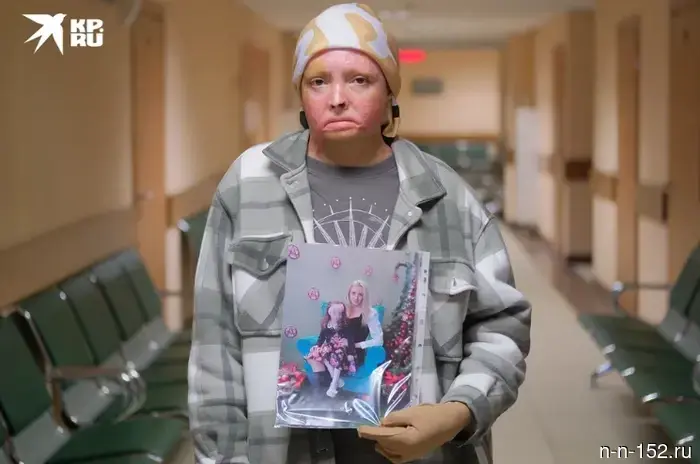 A woman from St. Petersburg who set her husband's mistress on fire asked her for forgiveness in court.