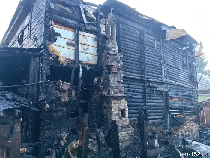 Годовалый малыш пострадал в результате большого пожара в Нижнем Новгороде.