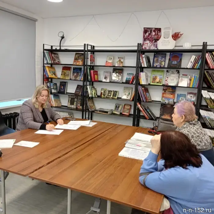 Юлия Мантурова встретилась с жителями округа №20, чтобы обсудить важные темы, связанные с благоустройством и жилищно-коммунальным хозяйством.