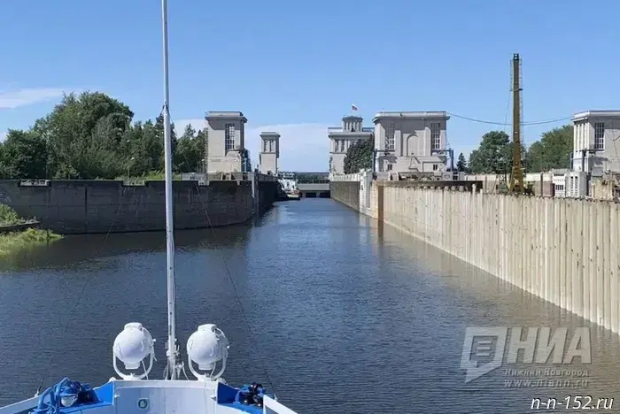 Судоходство на Городецком гидроузле началось вновь раньше запланированного срока.