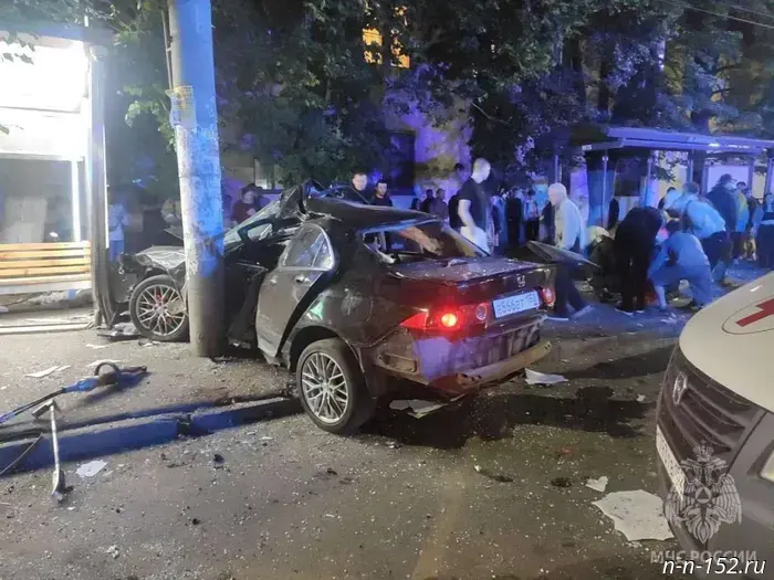 Девочка, пострадавшая в аварии на Бекетова, скончалась в больнице.