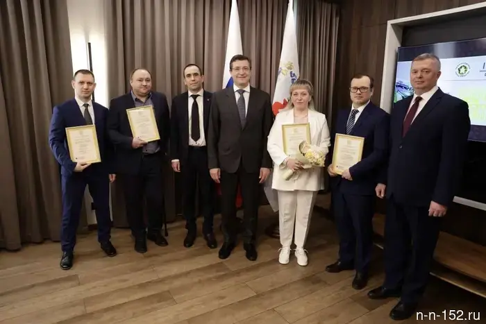 Gleb Nikitin awarded prizes to companies whose products made it into the "Golden Hundred" of the best goods in Russia.