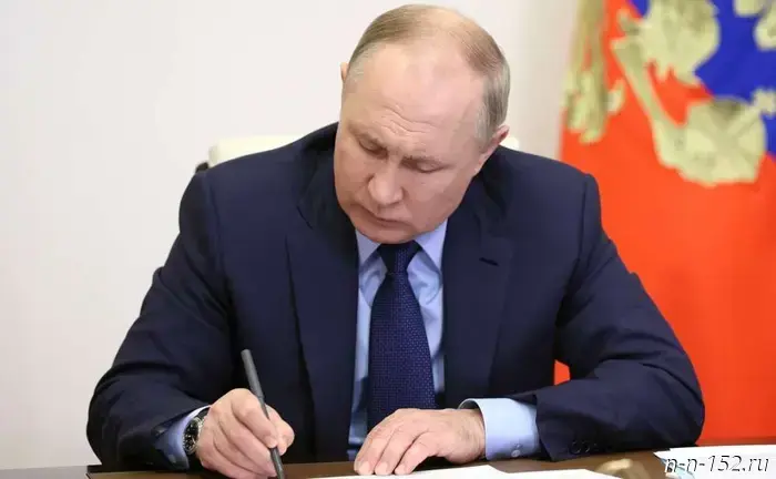 Putin said there is a shortage of workers in Russia's labor market.