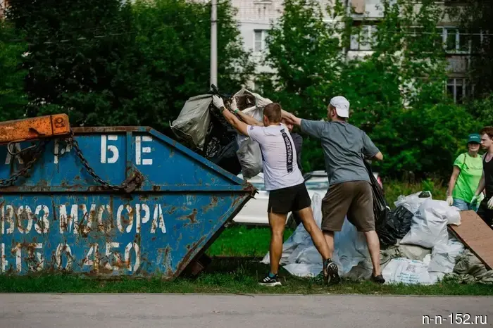 На берегах озера Сортировочное было собрано 16 кубометров отходов.