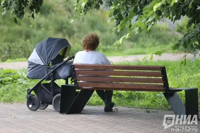 It was proposed to replace "social nannies" with the children's own grandmothers and grandfathers.