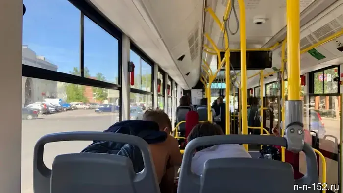 Dzerzhintsev are transported in buses without fire extinguishers.