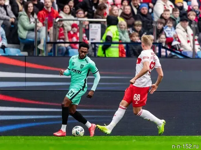 FC "Pary NN" lost to Moscow's "Spartak" with a score of 1:2.