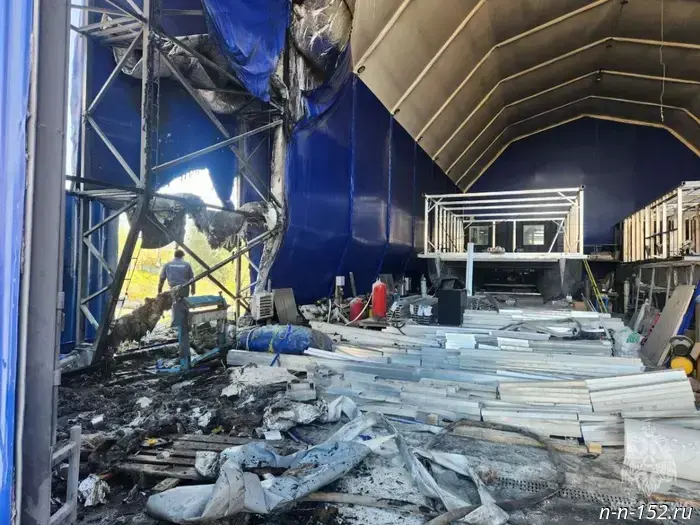A major fire broke out at a yacht club in Avtozavod — photo