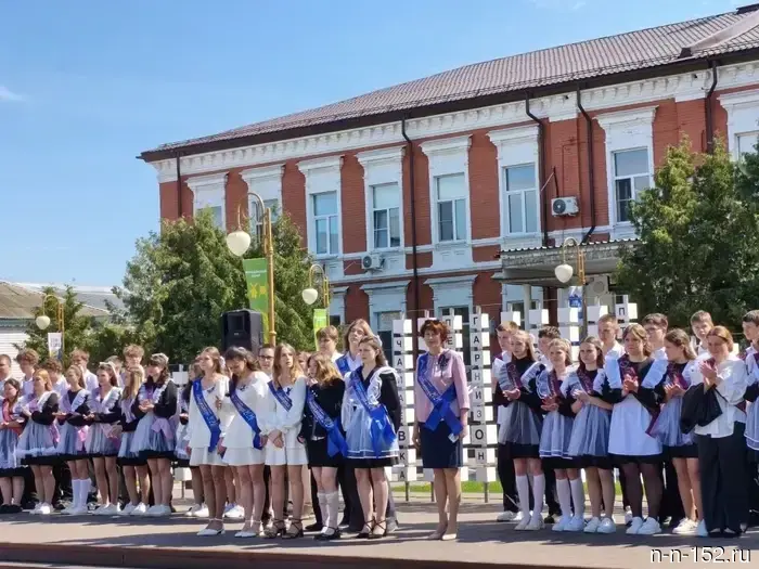 Almost 47,500 graduates in the Nizhny Novgorod region are saying goodbye to school.