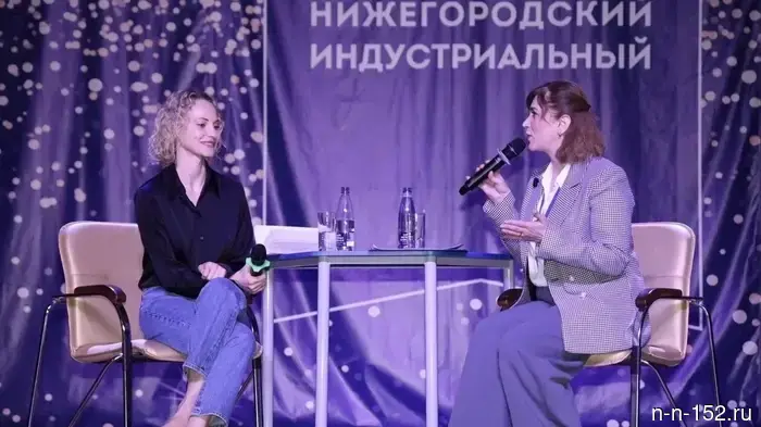 Анна Бегунова провела "Чтецкую программу" для студентов Нижнего Новгорода.