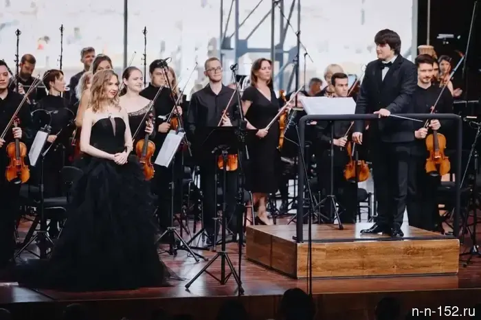 More than 5,000 spectators attended the "Strelka" arts festival in Nizhny Novgorod.
