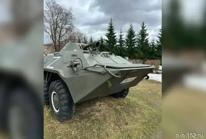 Молодые хулиганы изуродовали памятник с боевой машиной в Городце.