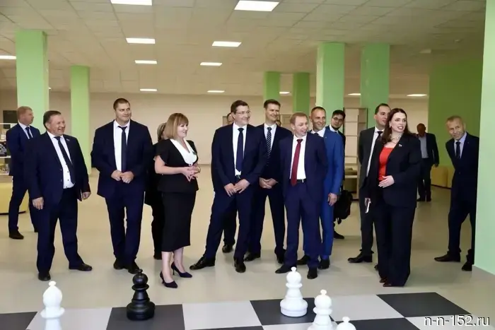 Gleb Nikitin evaluated the school No. 17 opened in 2025 in Pavlov.
