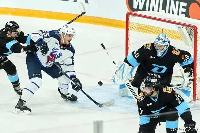 Torpedo lost to Dinamo Minsk, losing their lead in the KHL.