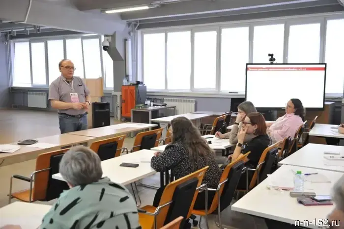 The Oleg Deripaska Foundation "Free Business" held an educational intensive for physics and mathematics teachers.