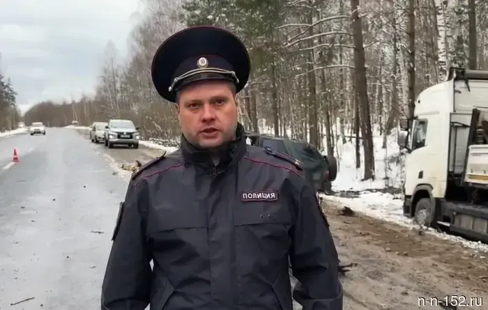 Водитель иномарки скончался в результате аварии с грузовиком неподалеку от Арзамаса.