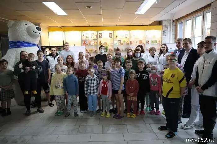 "Коробка храбрости": тысячи подарков для молодых пациентов по случаю 24-летия партии "Единая Россия"