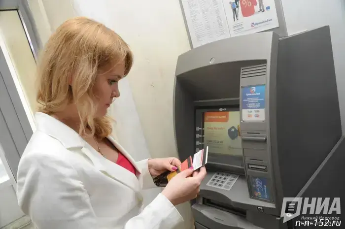 VTB survey: 90% of residents of the Volga Federal District would like to link their benefits to a bank card.