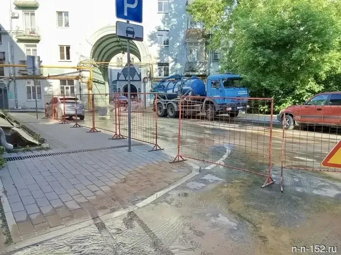 В районе Большой Покровской в Нижнем Новгороде возник потоп.