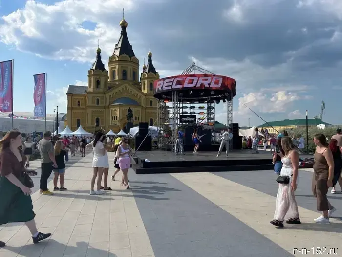 Первый, впечатляющий и масштабный: как состоялся VK Fest в Нижнем Новгороде — отчет о событии.