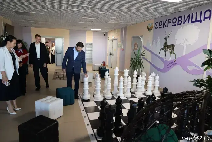 Школы, детские сады и библиотеки: Представители партии «Единая Россия» продолжают следить за выполнением народной программы в Нижегородской области.