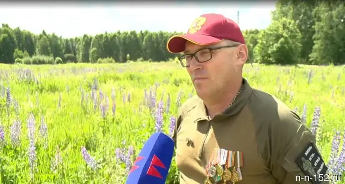 Ветеран СВО создал военно-патриотический лагерь на Бору благодаря социальному контракту.