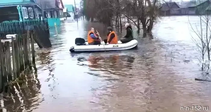 Melting roads and bridges: the situation with flooding in the Nizhny Novgorod region continues to worsen.