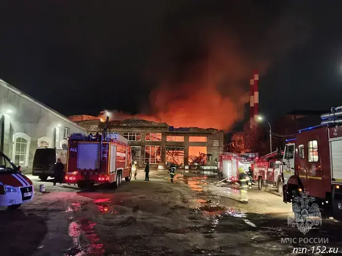 Опубликованы снимки с места происшествия на заводе автозапчастей в Нижнем Новгороде.