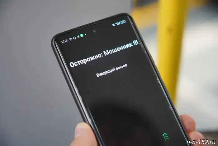 Пенсионерка передала мошенникам 400 тысяч рублей, уверенная в необходимости лечения дочери.