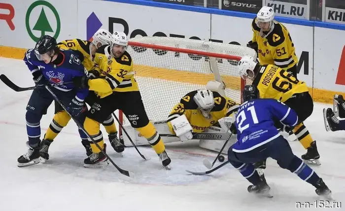 Нижегородское "Торпедо" сыграет с "Северсталью" в стартовом раунде Кубка Гагарина.