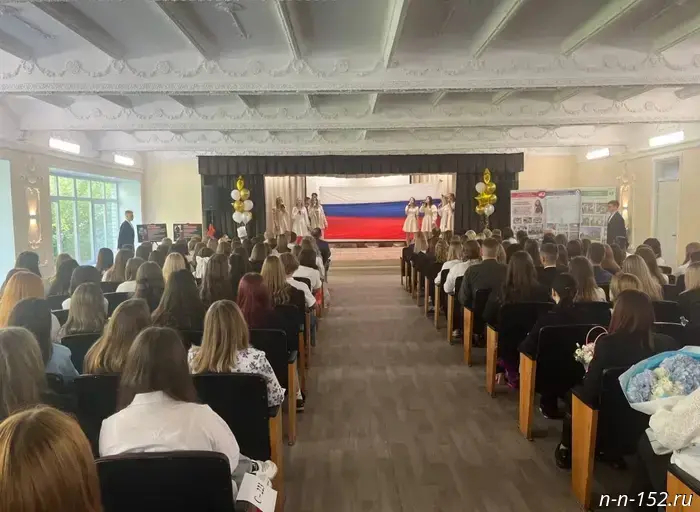 В День знаний около 2200 студентов первого курса начали обучение в Нижегородском и Арзамасском медицинских колледжах.