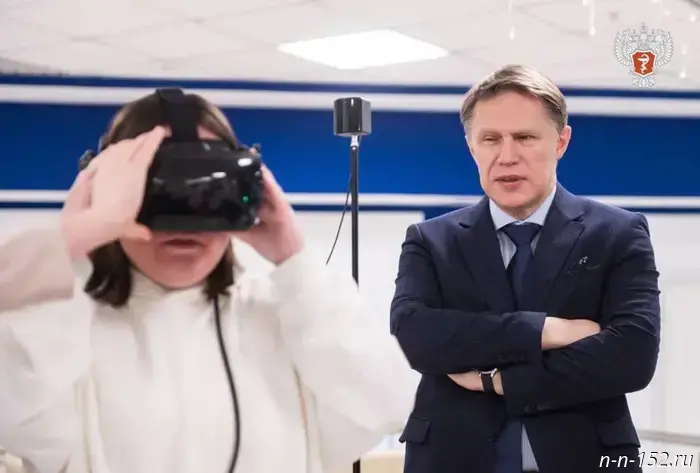 Михаил Мурашко в рамках акции "Ёлка желаний" осуществил мечту ученицы из Кстова.