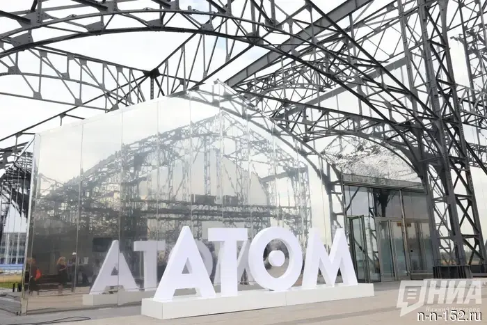 Saratov scientists propose to build a small-capacity nuclear power plant on the Moon.