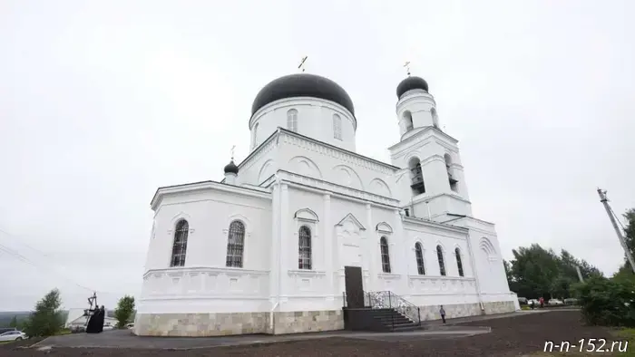 Владыка Георгий совершил освящение восстановленного храма на берегу Волги.