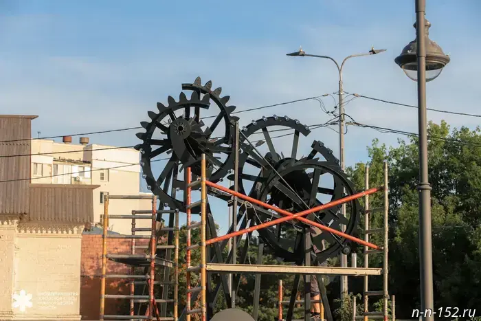 A monument to Ivan Kulibin was established in Nizhny Novgorod.