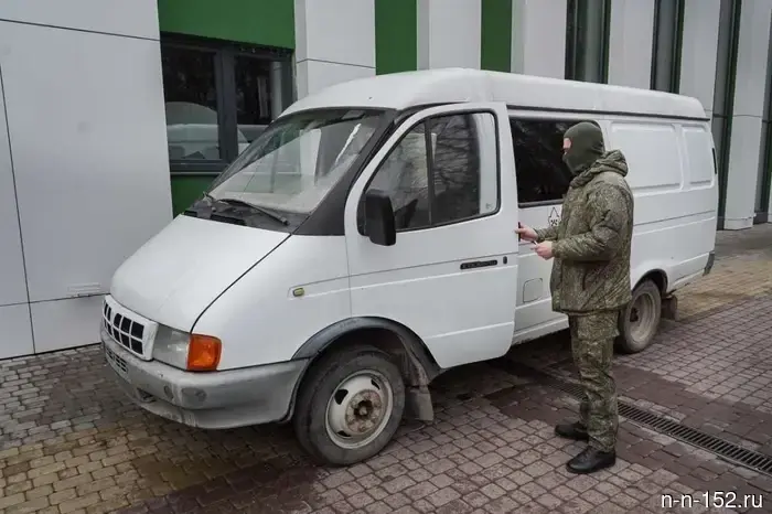 Нижегородским участникам СВО вручили грузопассажирский автомобиль.