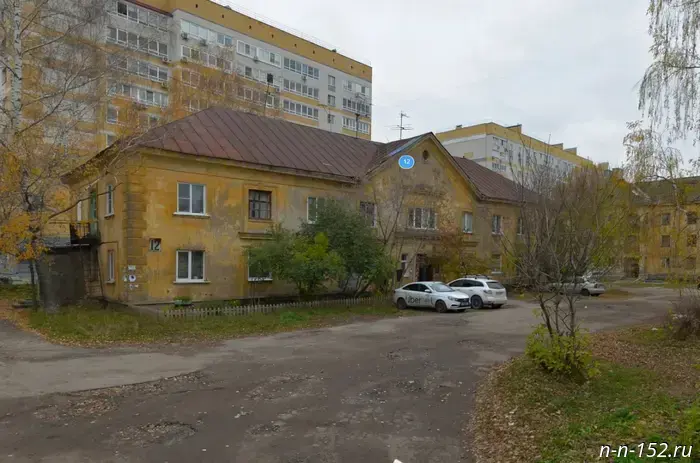 На охрану аварийного дома в Сормове выделено свыше 3 миллионов рублей.