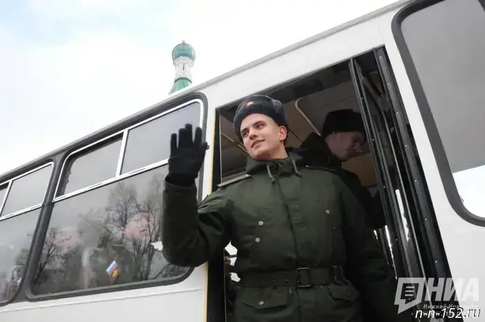 В Нижнем Новгороде начала функционировать "горячая линия" по вопросам осеннего призыва.