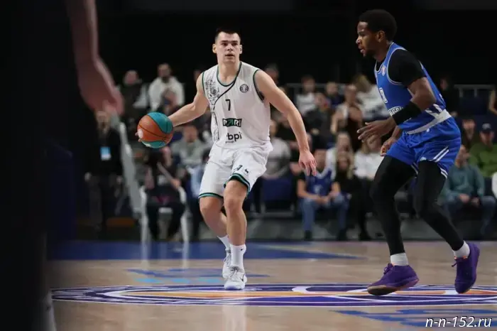 A New Year's gift from Pari NN for fans.