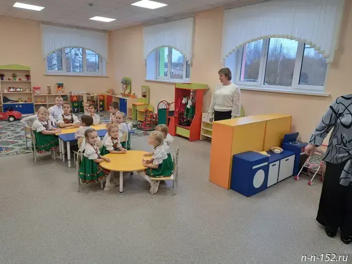A kindergarten in the Urensky District reopened after major renovations under the KRST program.