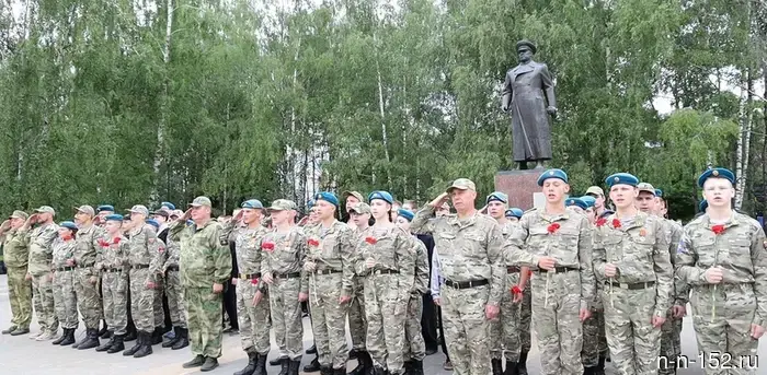 Во втором летнем сезоне военно-патриотического лагеря «Хочу стать десантником» началась работа в Нижнем Новгороде.