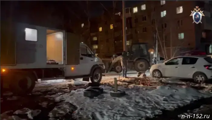 Троих работников "Теплоэнерго" привлекут к суду в связи с падением людей в яму с горячей водой.