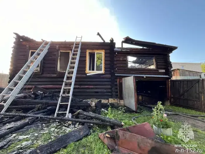 В Ветлуге пожар, вызванный холодильником, оставил семью без жилья.