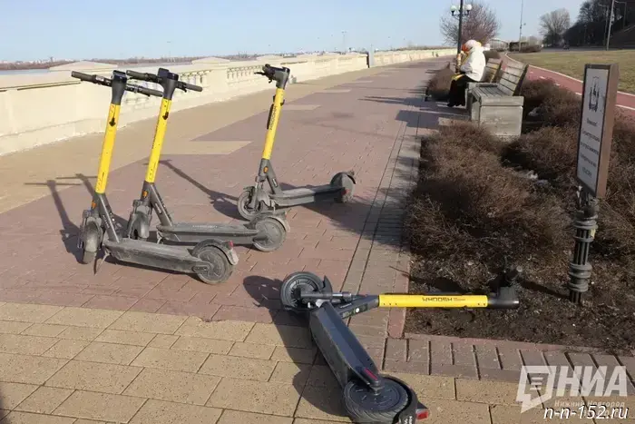 В Нижнем Новгороде самокатчик наехал на годовалого ребенка.