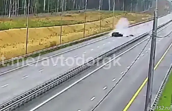 A horrific crash on the M-12 in the Nizhny Novgorod region was caught on video.