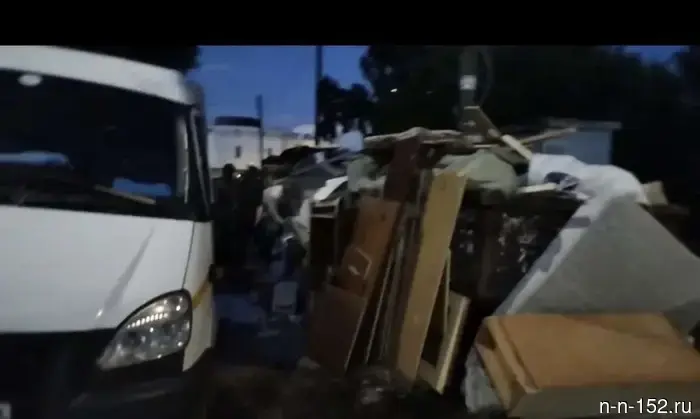 Нижегородца, управляющего «ГАЗелью», наказали штрафом в размере 40 000 рублей за выброс мусора.